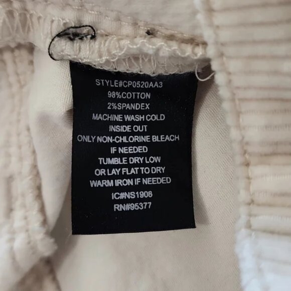 🌷 Sanctuary straight leg Ankle Cords 🌷 - Picture 3 of 4